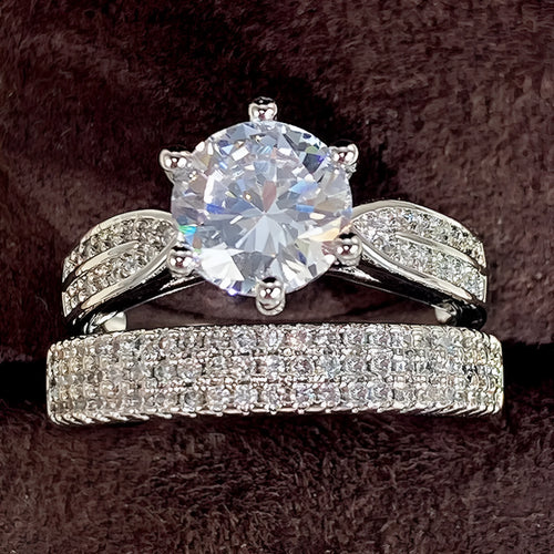 Geometric white gold coloured alloy wedding ring bracelet combined design