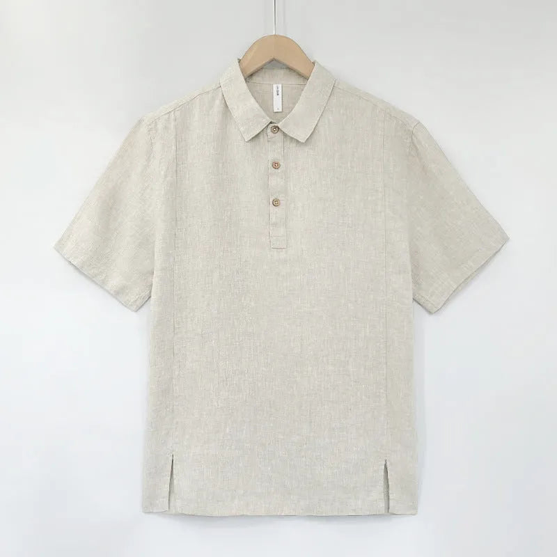 Men's linen summer top with thin lapels and short sleeves in a loose fit.