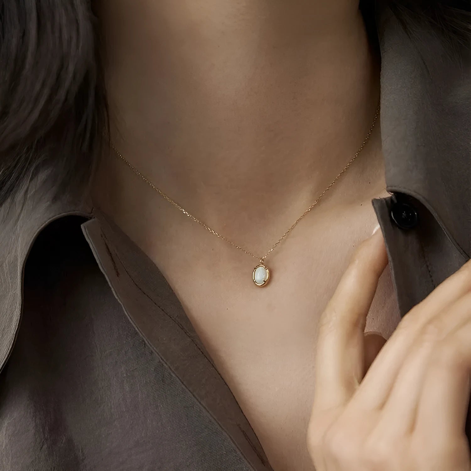 S925 silver geometric oval jelly opal pendant necklace with gold plating on silver chain