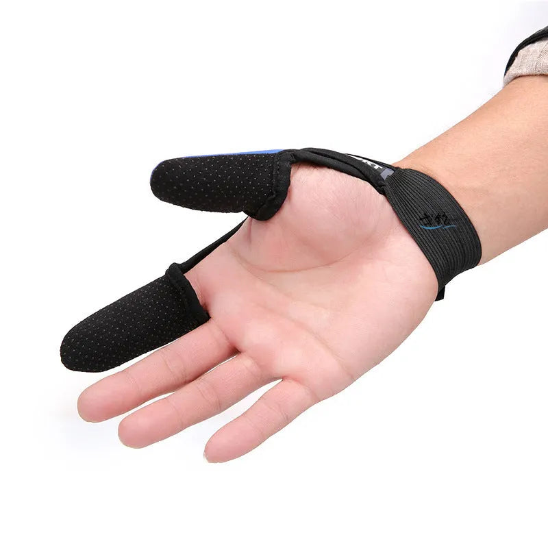 Two finger fishing glove for lure fishing with microfiber palm and diving cloth back in camouflage colour
