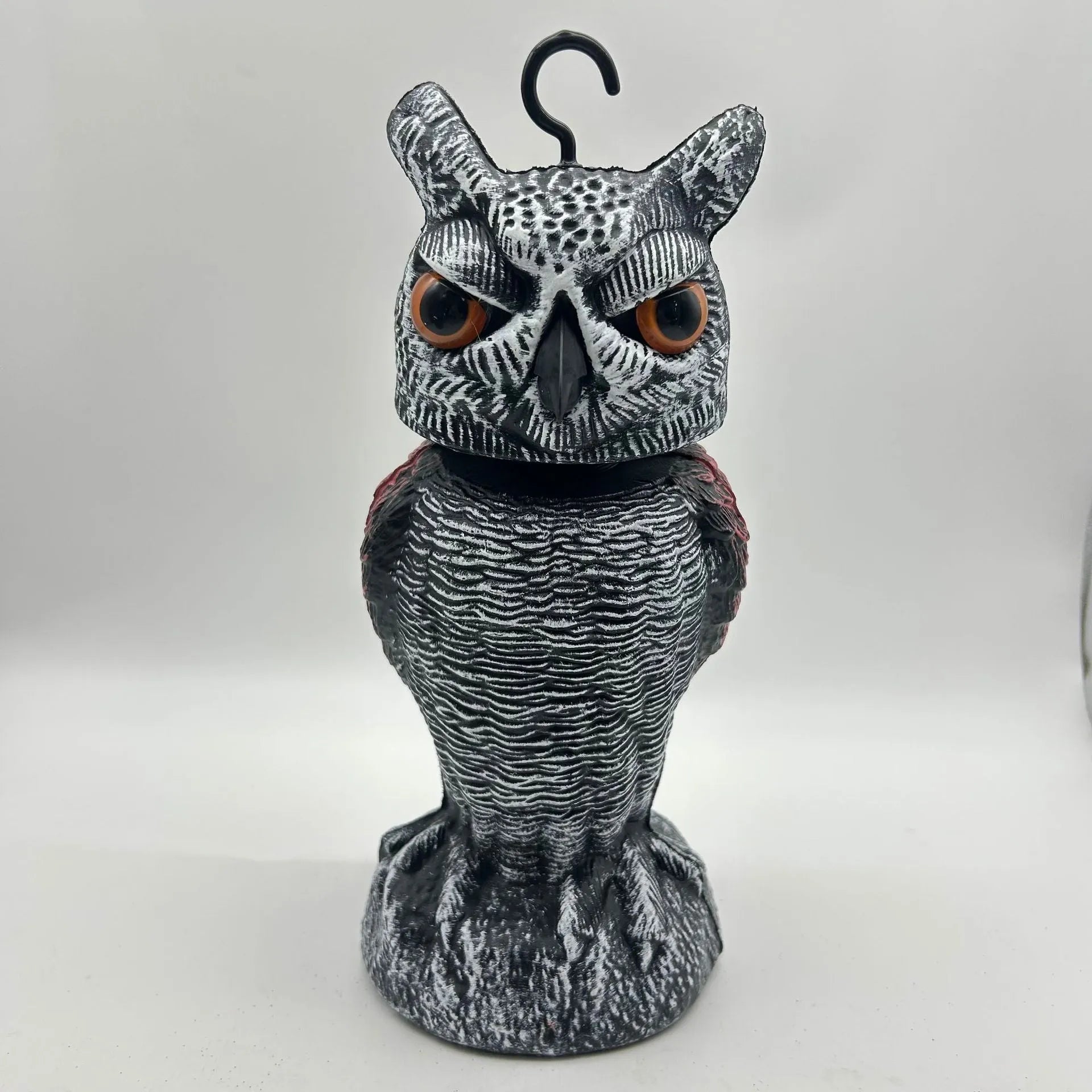 Artificial owl bait ornaments set with shaking head designs for outdoor bird scaring