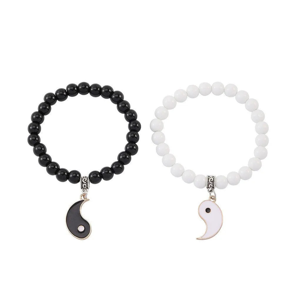 Geometric eight-diagram alloy bracelet with electroplated finish, unisex fashion accessory