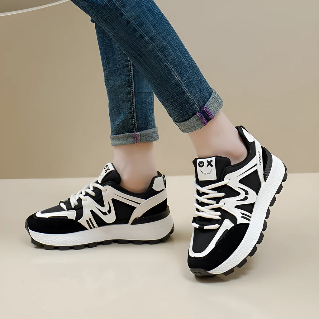 Women's black platform casual sports shoes with round toe and front lace-up design