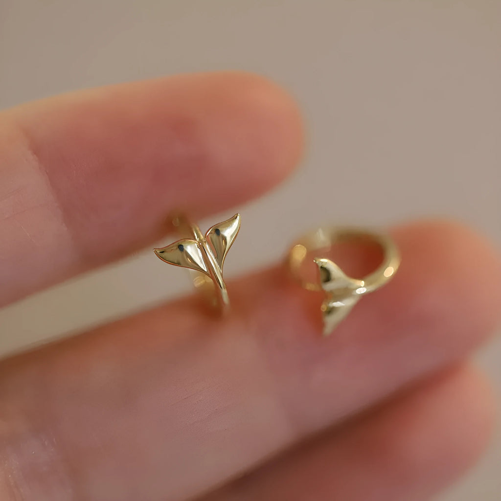 Gold plated fishtail earrings with S925 sterling silver construction and 8-10mm diameter