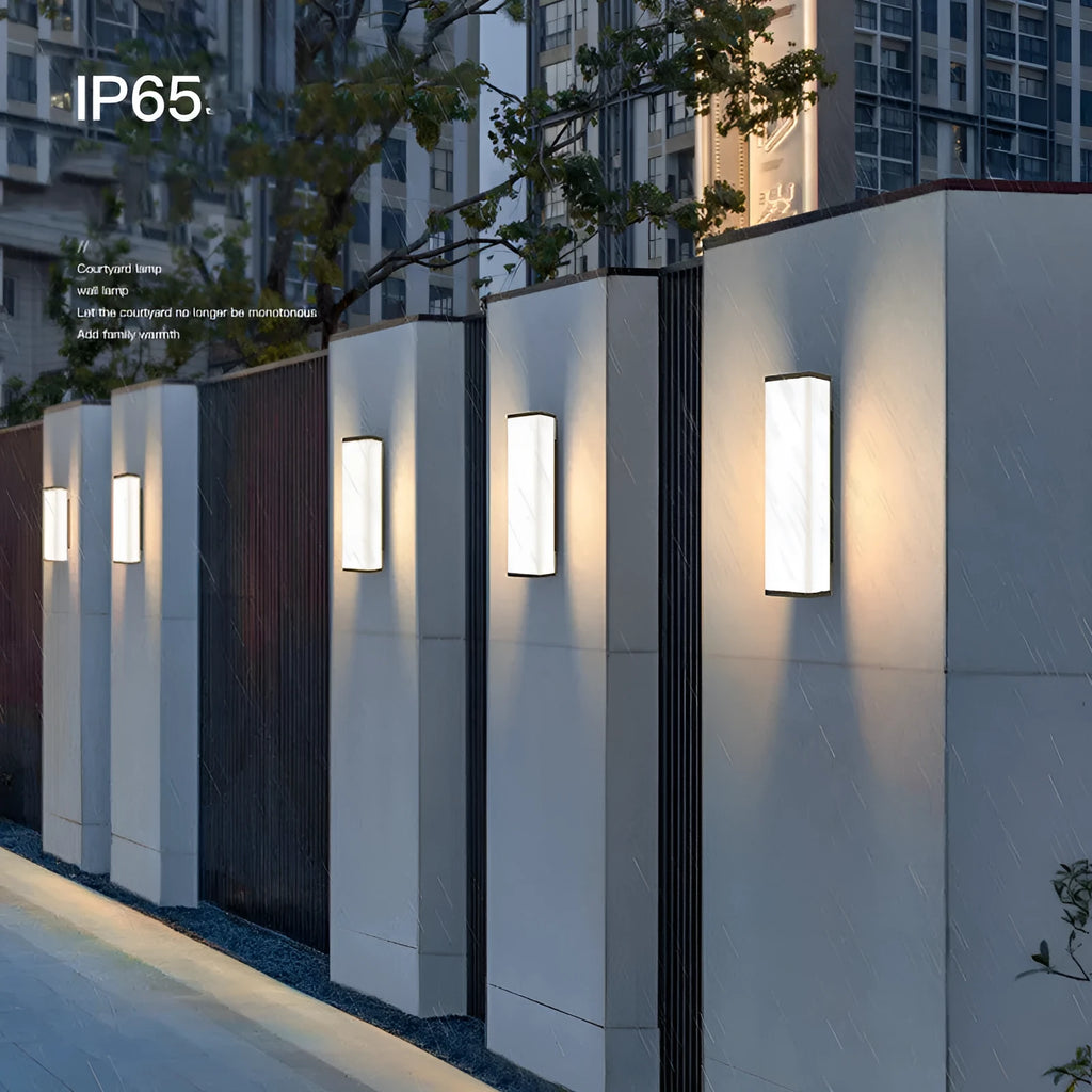 60cm stainless steel outdoor wall light with LED illumination and IP65 waterproof rating