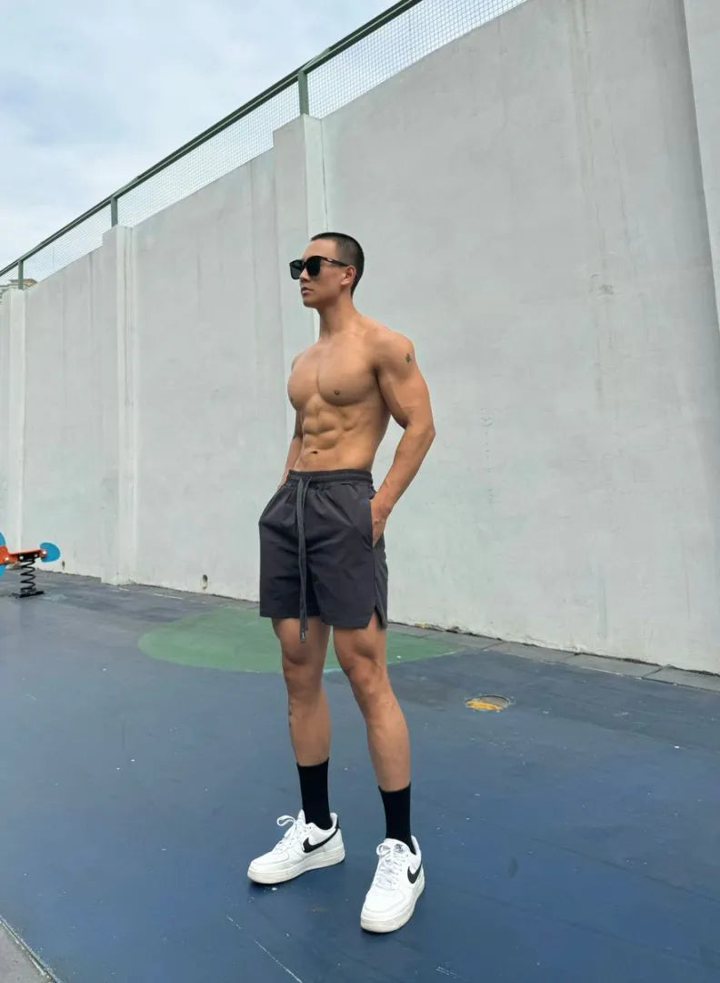 Men's ice silk quick-drying shorts in casual double-layer design
