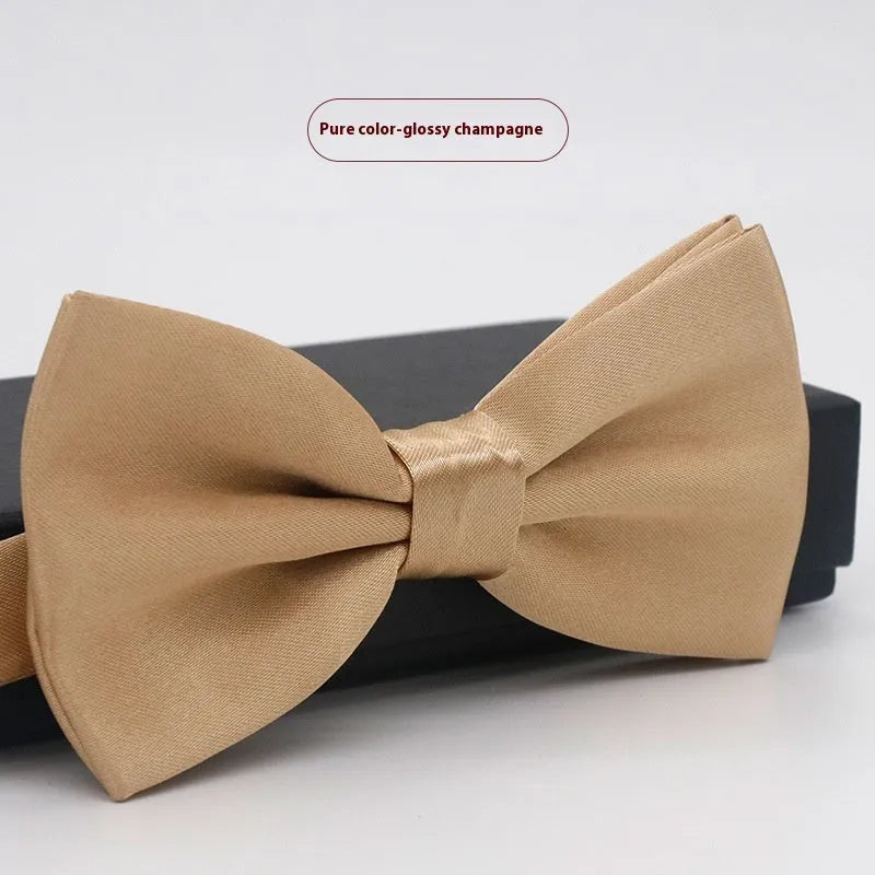 Men's solid colour formal bow tie in flat head style showing 12x6cm dimensions