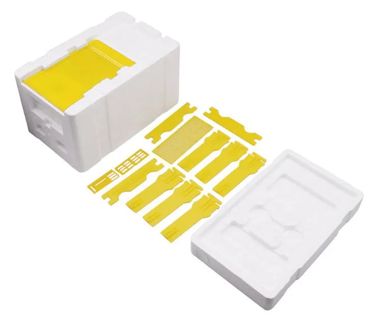 Three white EPS foam mini delivery boxes for beehive management and queen bee introduction