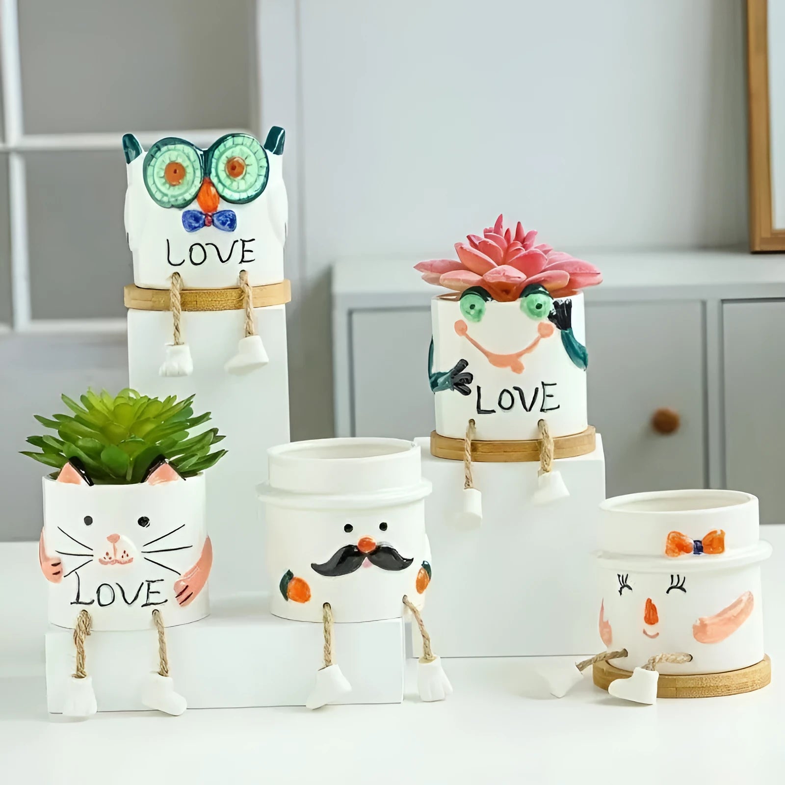 Ceramic hanging foot flowerpot with cartoon design for succulents and desktop plants