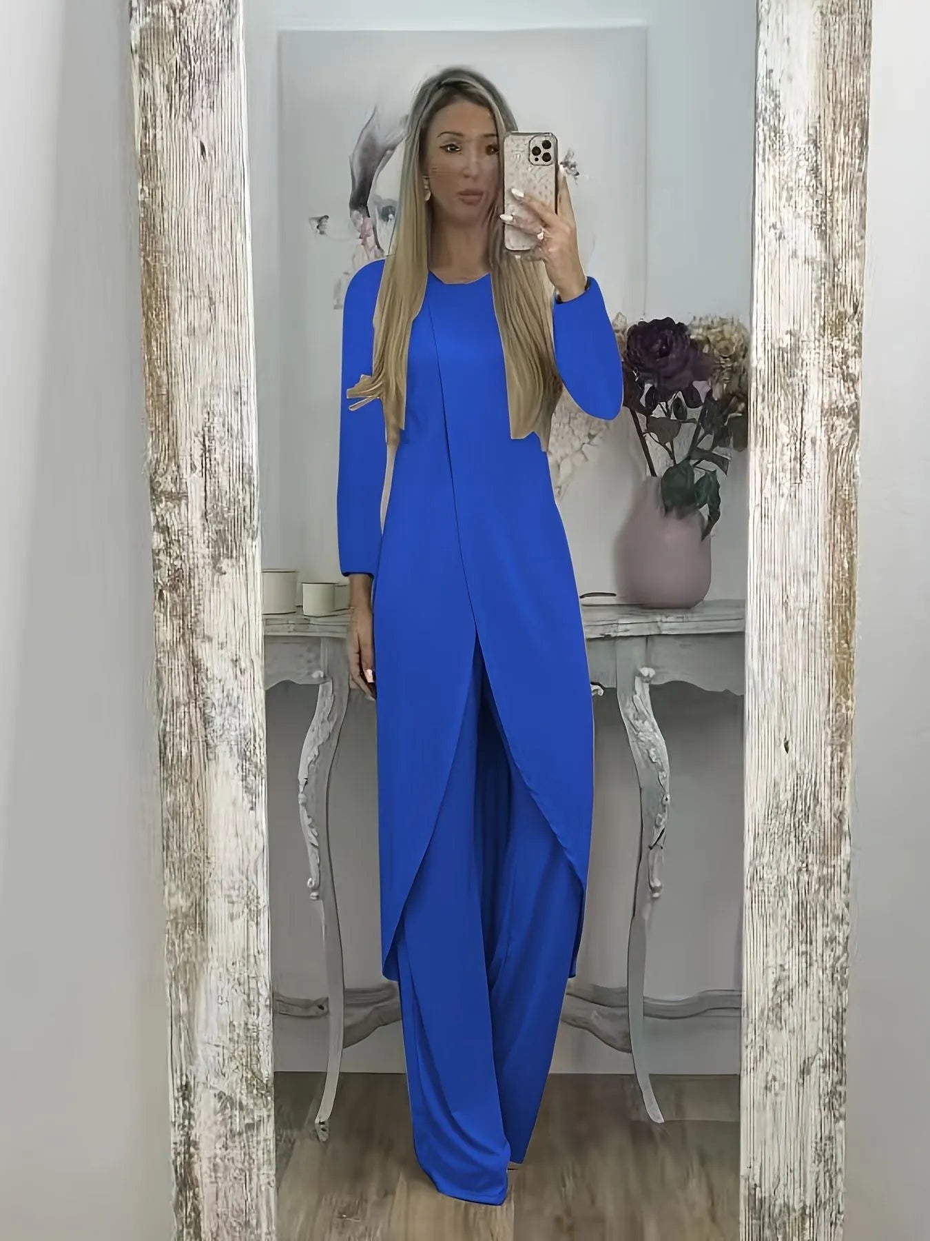 Loose fit casual two-piece lounge set in black, blue or khaki with long sleeves and matching trousers