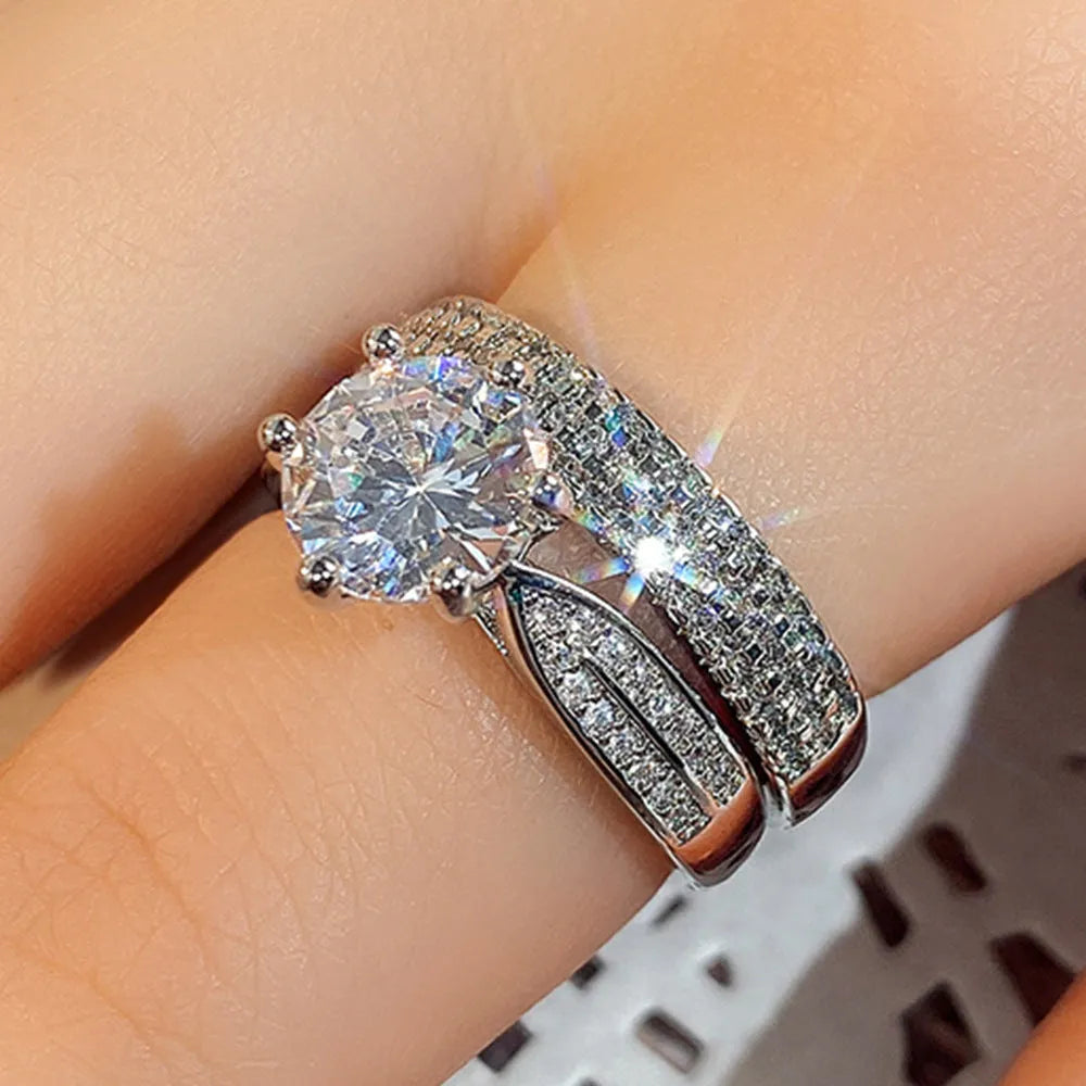 Geometric white gold coloured alloy wedding ring bracelet combined design