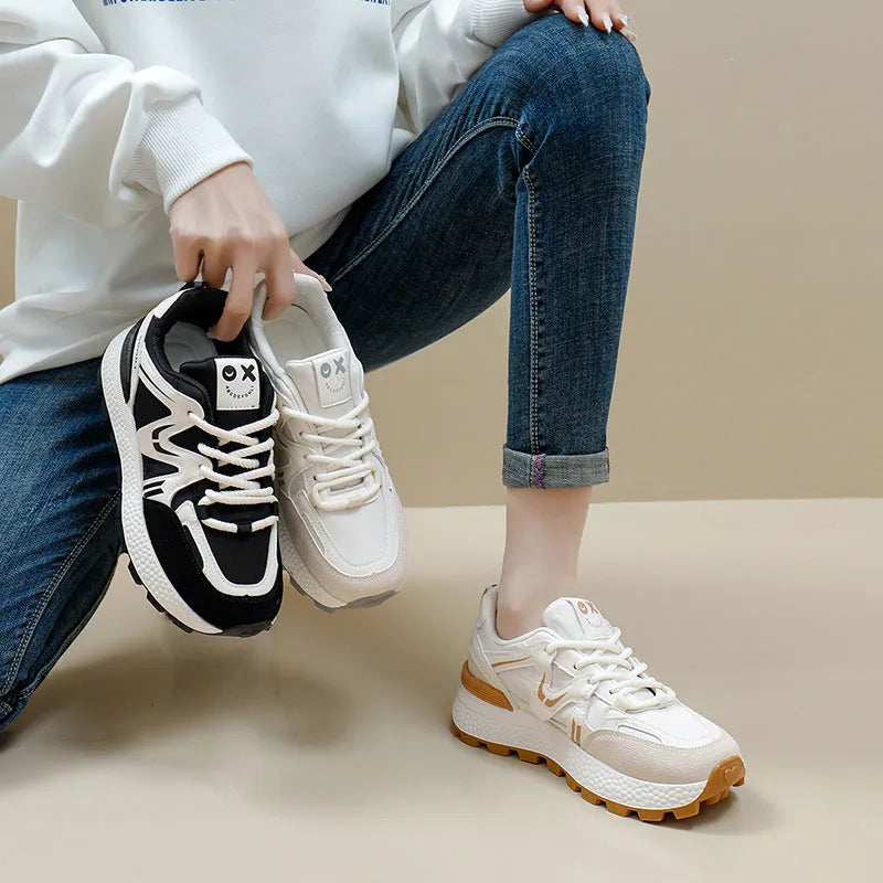 Women's black platform casual sports shoes with round toe and front lace-up design