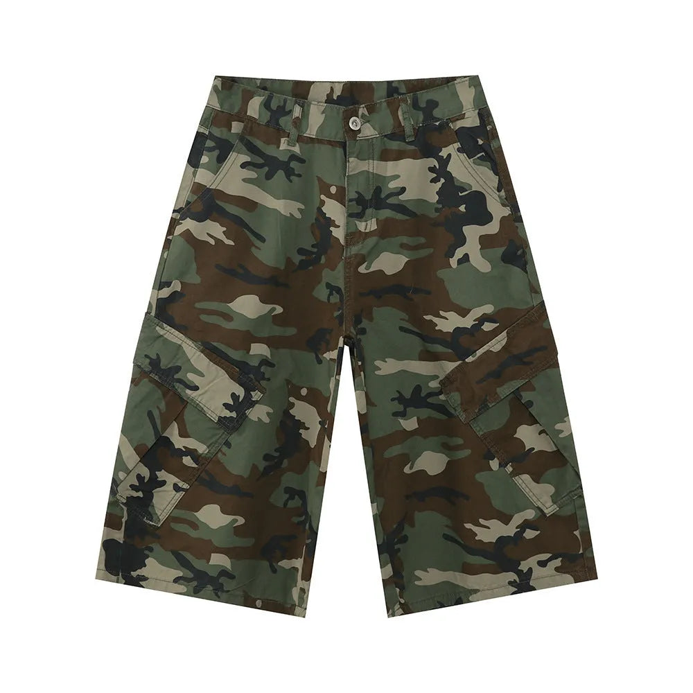 Men's camouflage pattern wide leg cotton jeans with large side pockets and cropped length
