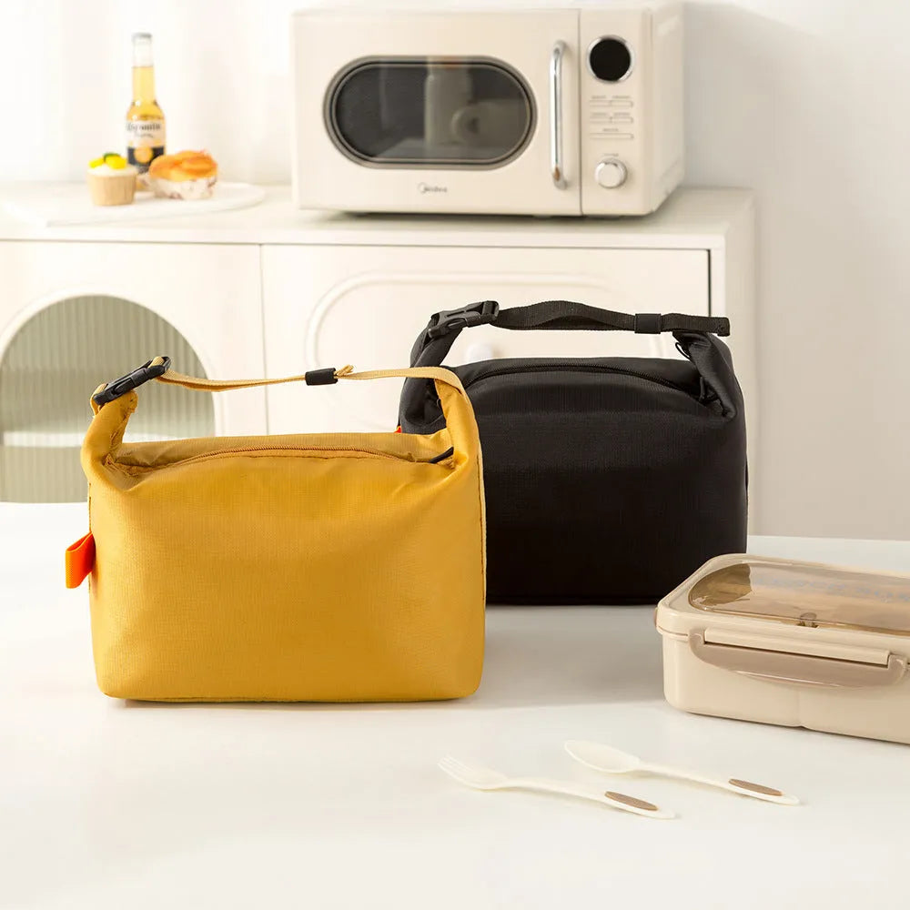 Japanese style insulated lunch bag with Oxford cloth construction in Army Green colour