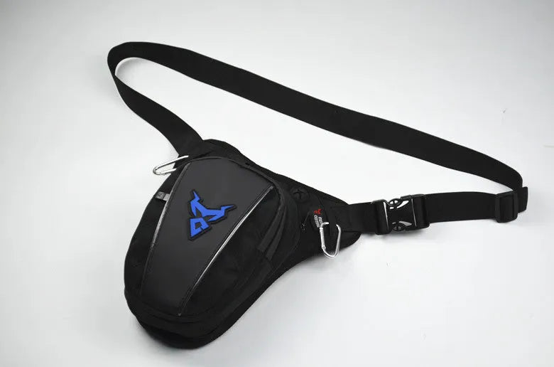 Motorcycle leg bag in knight bag styling with 1200D Oxford cloth construction and crossbody mounting