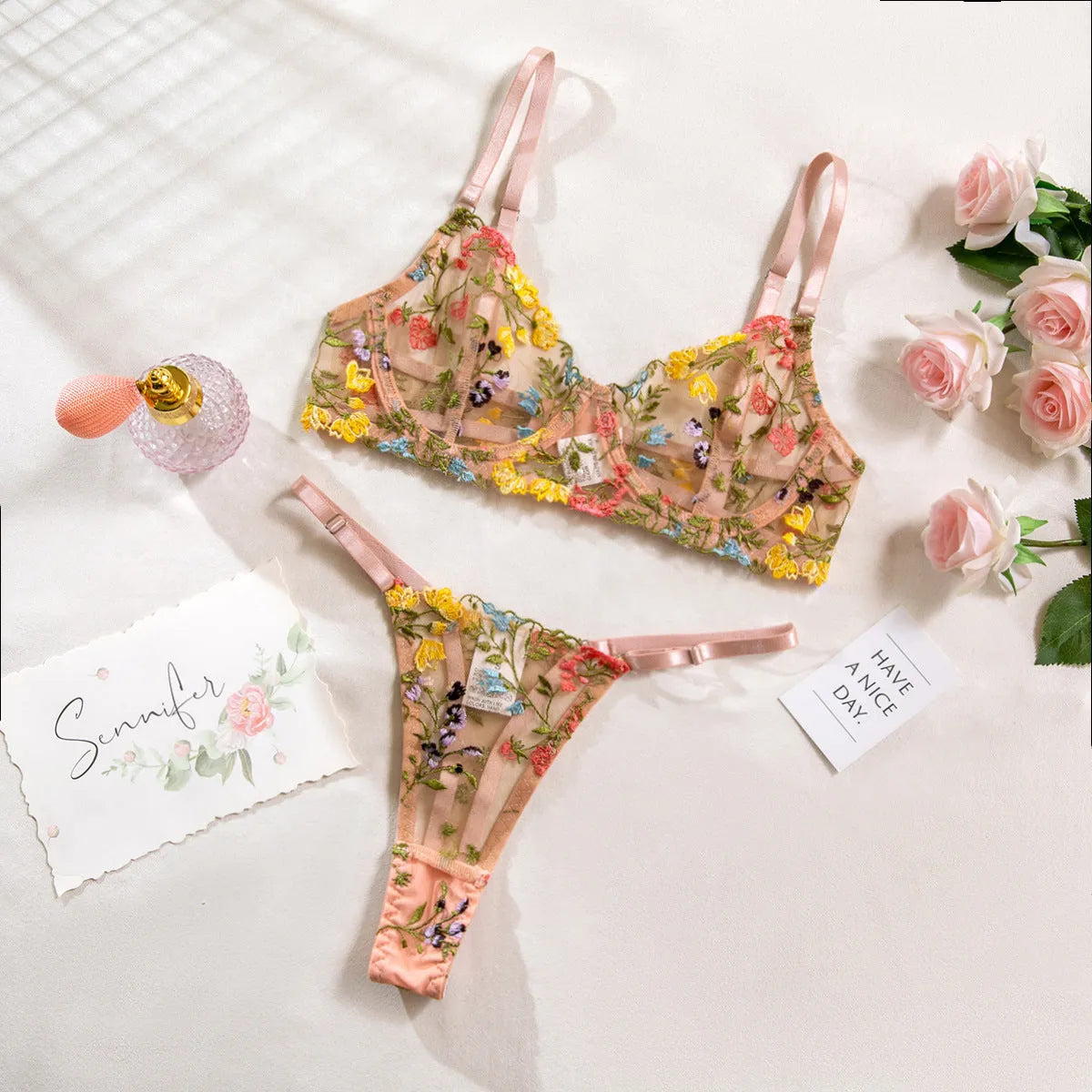 Floral single layer bra with steel ring and matching T-back underwear in mesh fabric