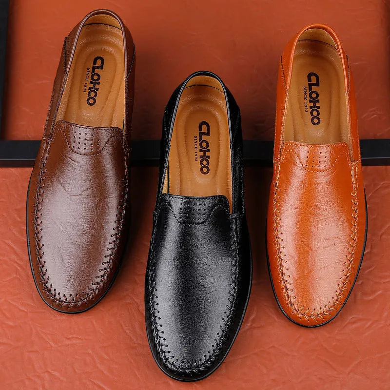 Men's round-toe casual leather shoes in cowhide with flat rubber sole, shown in black and brown colour options.