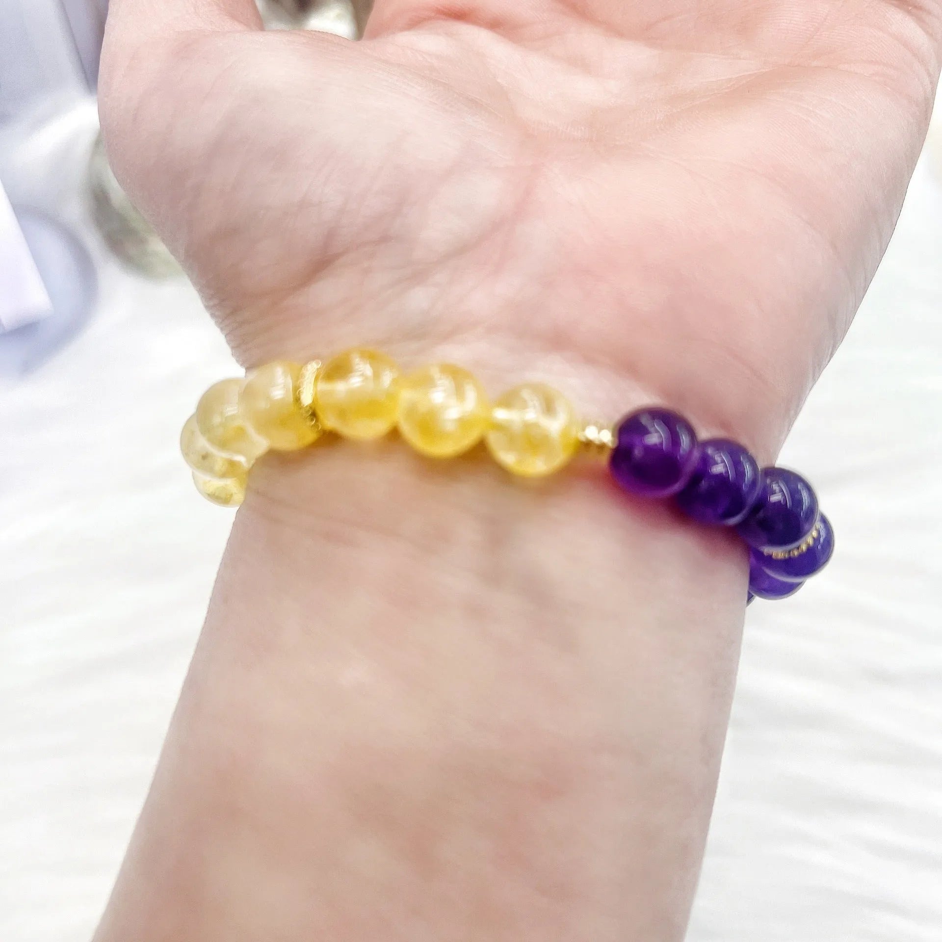 Handmade yellow and purple amethyst crystal bracelet for women with manual craftsmanship