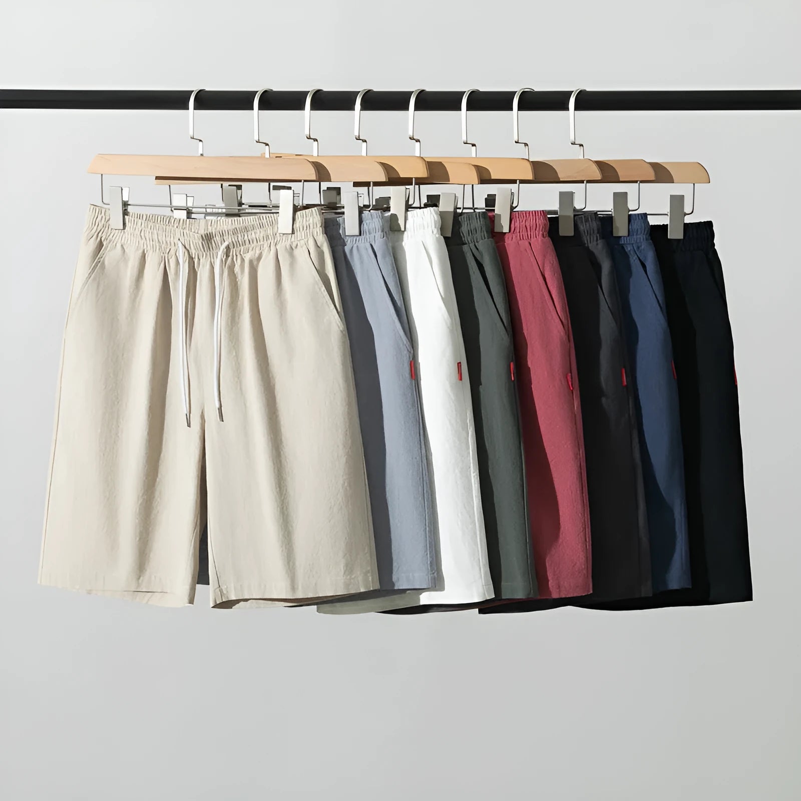 Cotton and linen cropped trousers in solid colours with a drawstring mid-waist