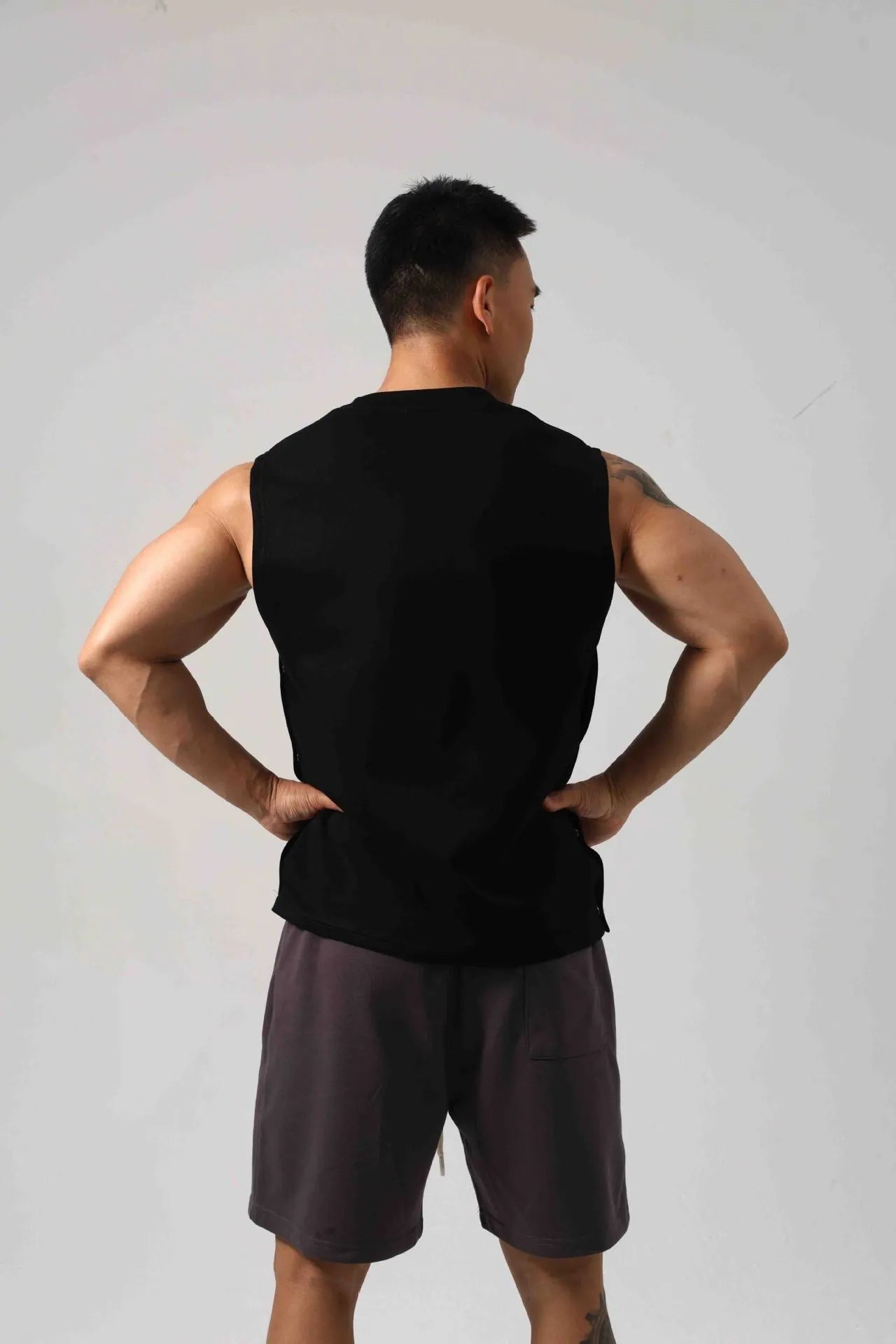 Korean style men's cotton fitness vest with hidden hook side openings in solid colours