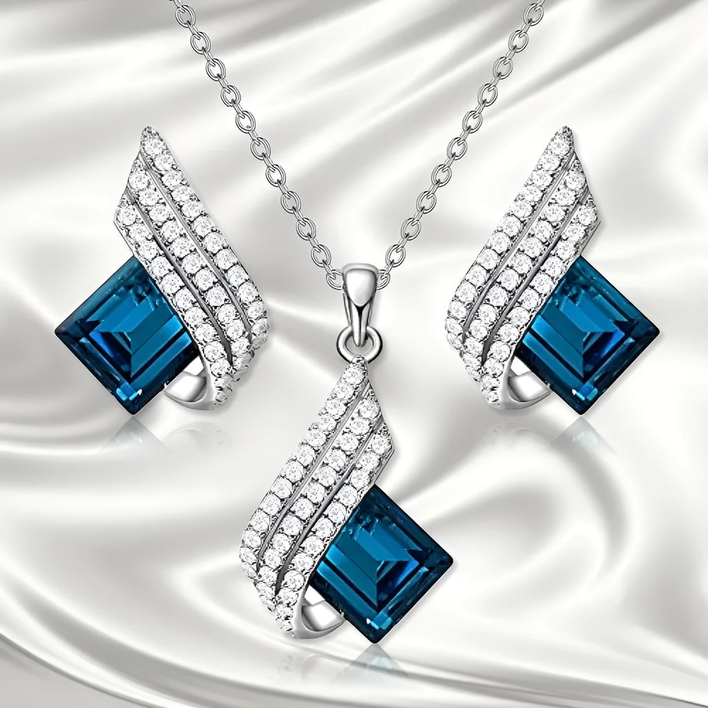 Necklace and earring jewellery set with cross chain design and alloy pendant