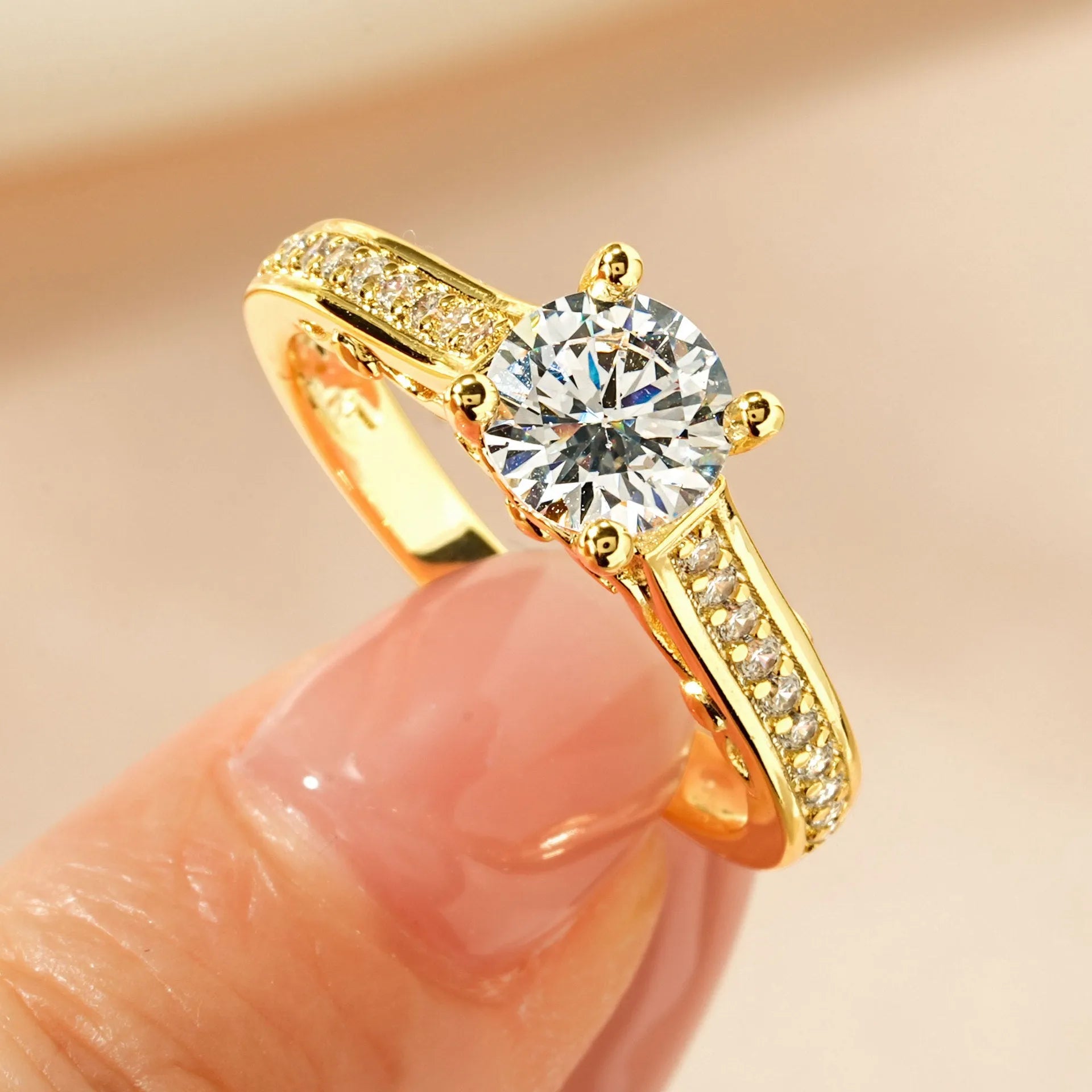 Women's copper ring with electroplated finish in geometric design with round elements