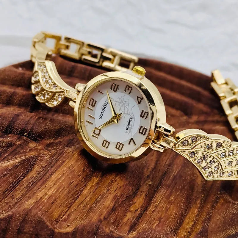 Women's stainless steel watch with round dial and vachette clasp buckle in gold colour option