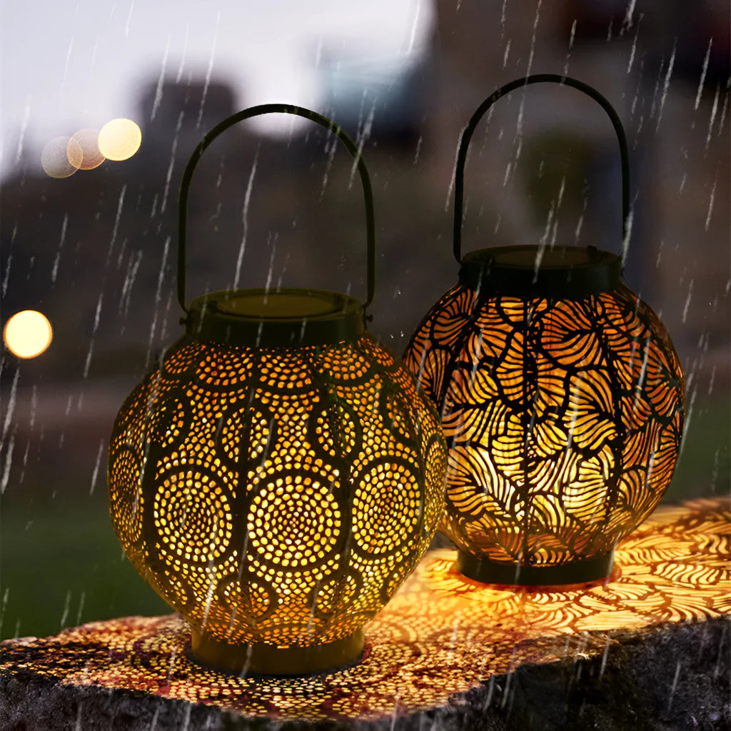 Decorative iron solar lamp for outdoor garden and courtyard lighting