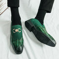 Korean style men's leather shoes with pointed toe and low-top design in black and green colour options