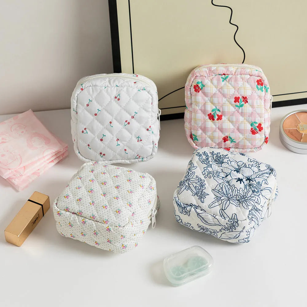 Polyester women's key storage bag with floral pattern in various colour options
