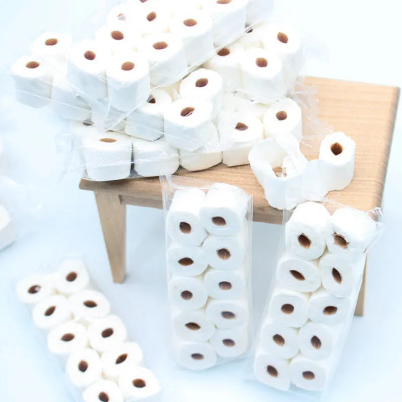 Miniature simulated toilet paper roll model for dollhouse bathroom accessories