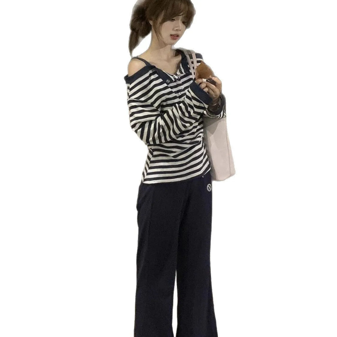 Dark blue oversized women's T-shirt with Korean-style embroidery and stripes on long sleeves