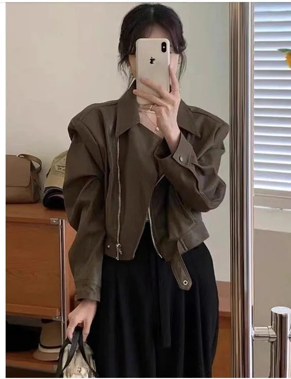 Women's retro slim fit imitation leather jacket in black with pocket detail, 40cm length