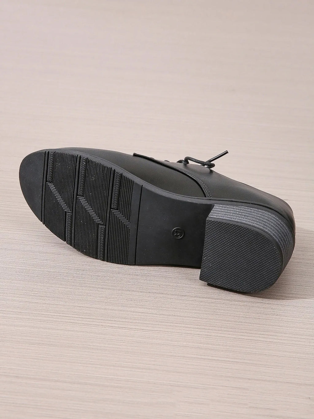 Black women's work shoes with thick chunky heel, PU leather upper, and rubber sole