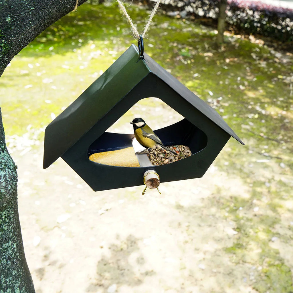 European-style iron bird feeder with protective roof for outdoor courtyard decoration