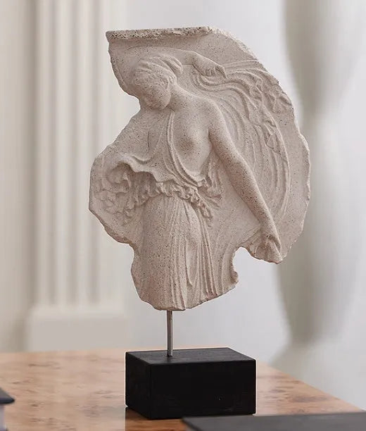 Italian-style wine goddess ornament in synthetic resin and plastic, modern simplicity design, 21cm tall