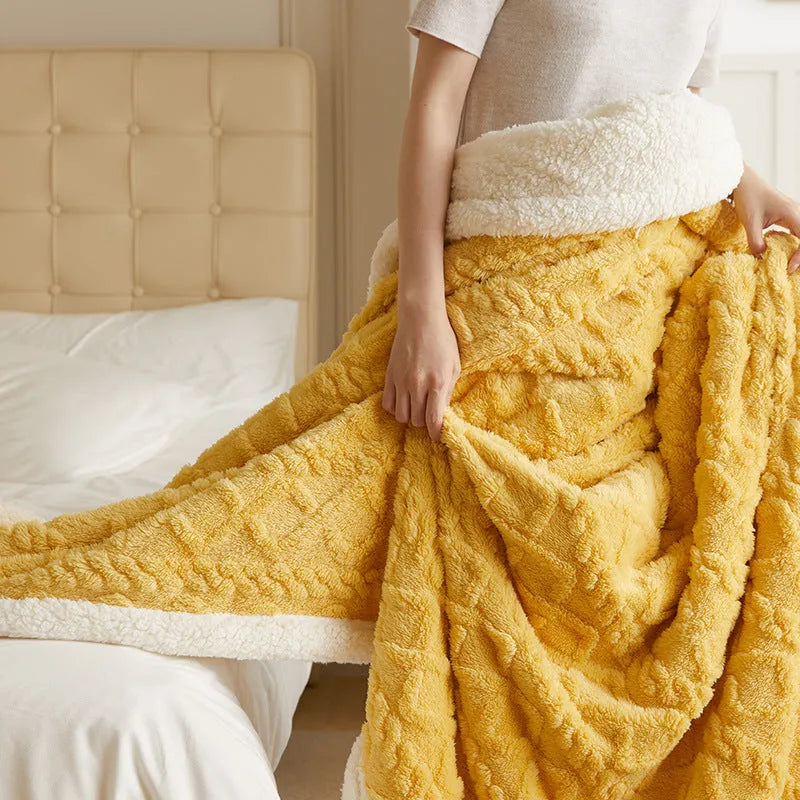 Winter thermal flannel blanket in polyester taffeta measuring 180x200cm available in nine colours