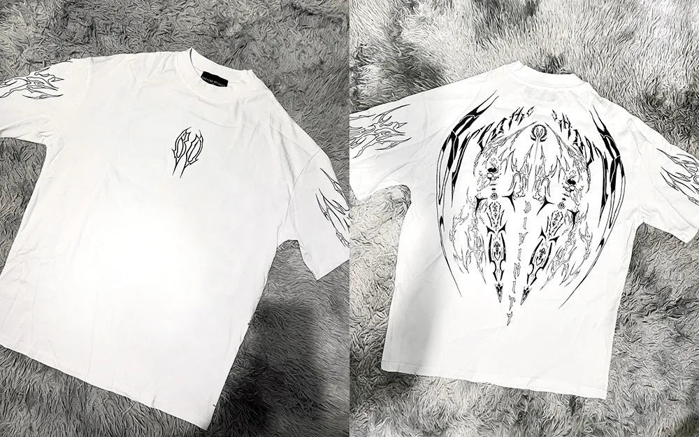Loose fit cotton t-shirt in dark colour with short sleeves and gilding decorative detail