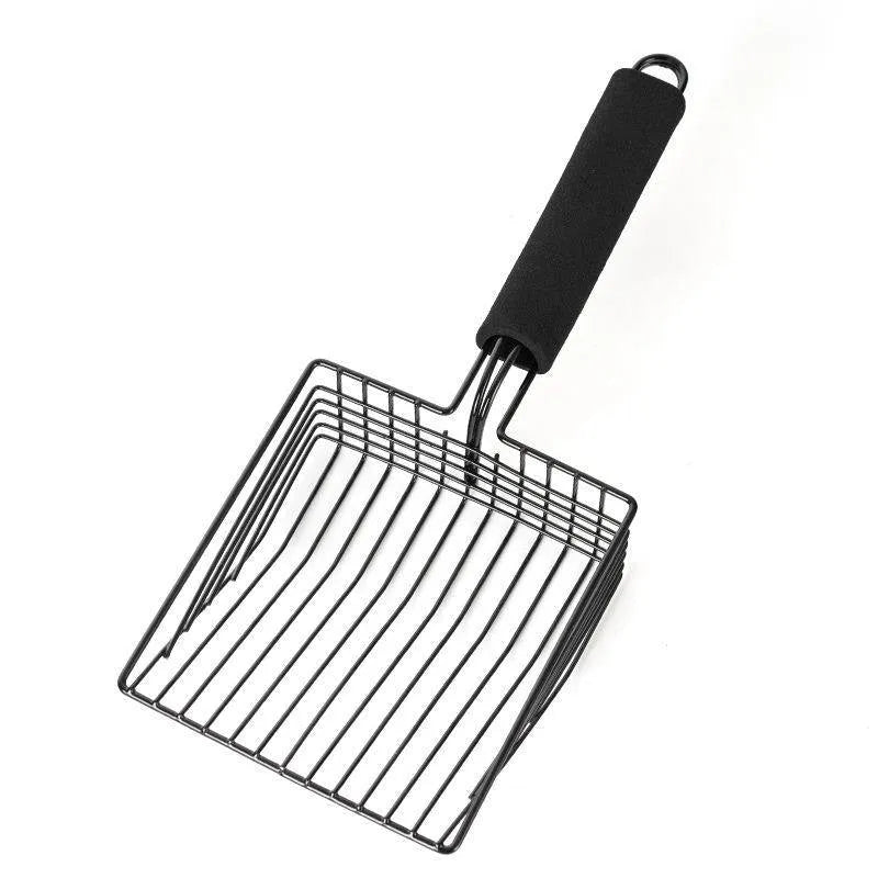 Black metal cat litter scoop with narrow sifting tines
