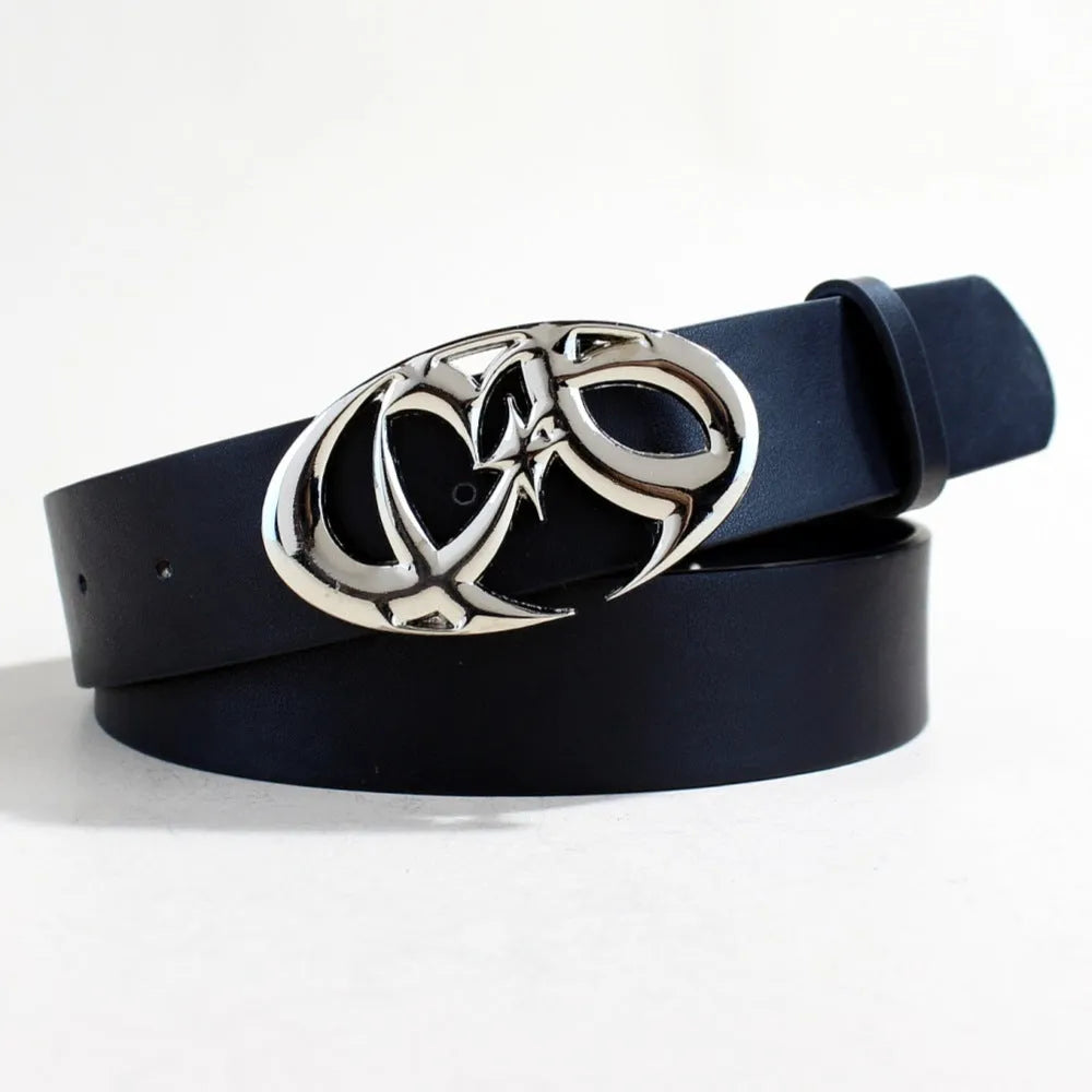 Silver buckle on a 105cm long, 3.3cm wide PU leather casual belt.
