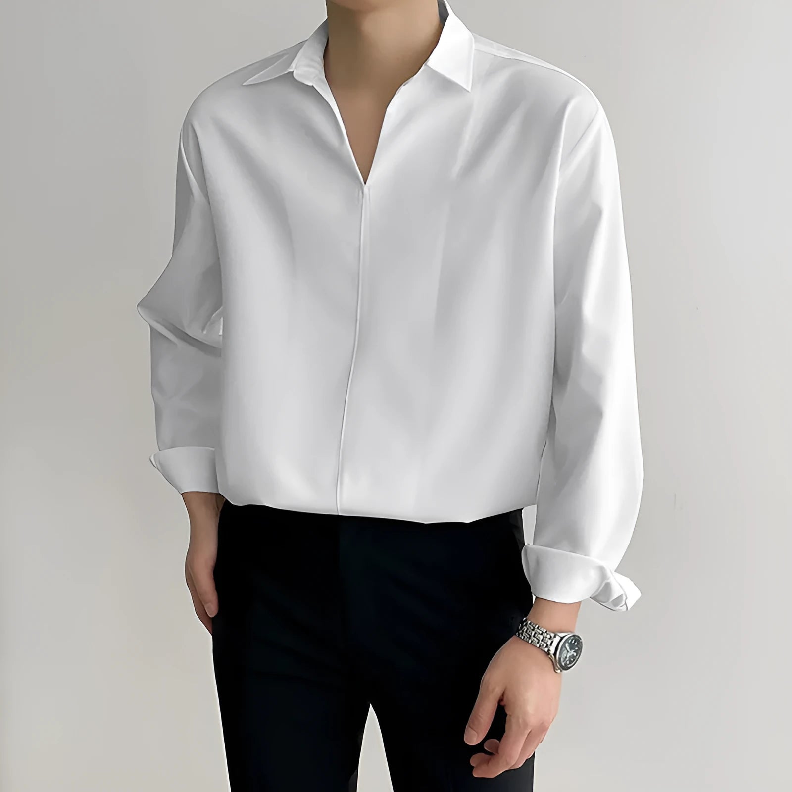 Men's loose fit long sleeve casual shirt in polyester non-iron fabric
