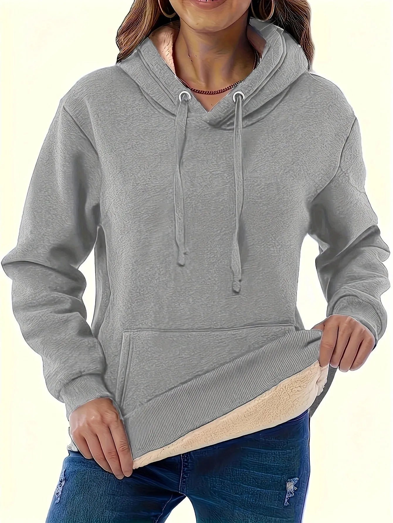 Women's thick grey hooded pullover sweater with 3D pattern and front pockets