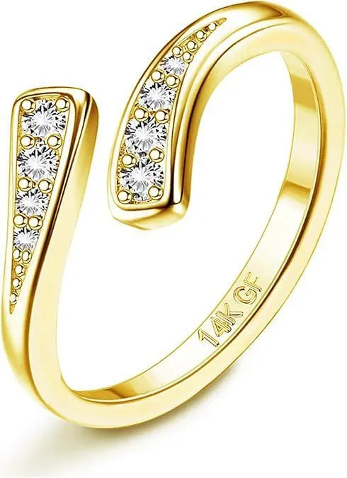 Geometric toe ring with 14K gold plating over copper in unisex design