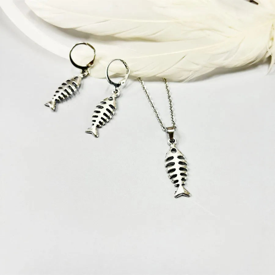Fishbone pendant earrings and adjustable necklace set in retro alloy jewellery