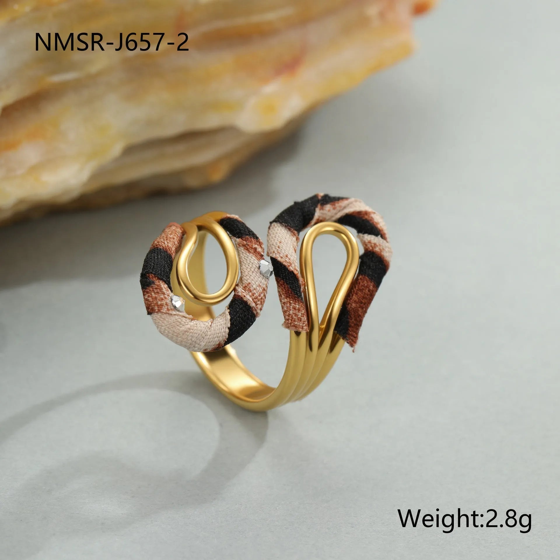 Geometric leopard print open mouth ring in stainless steel with heart shape design