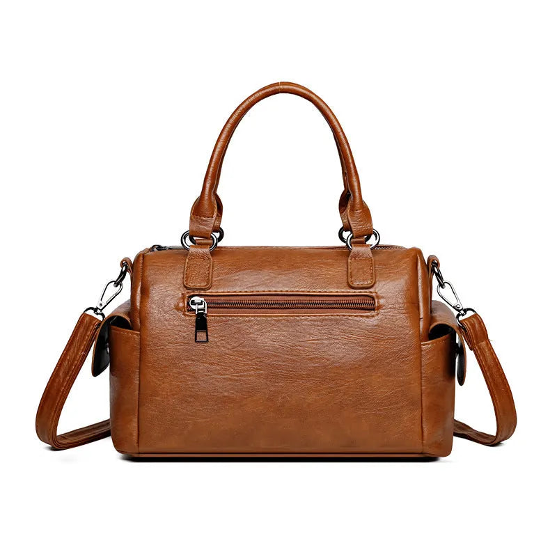 Vintage PU messenger bag in horizontal square shape with contrast stitching