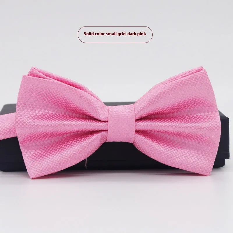 Men's solid colour formal bow tie in flat head style showing 12x6cm dimensions