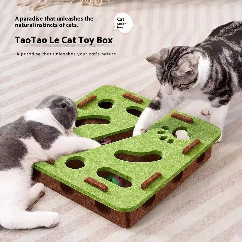 Green brown felt cat scratching box with 30x30 cm base and 7.5 cm sides.