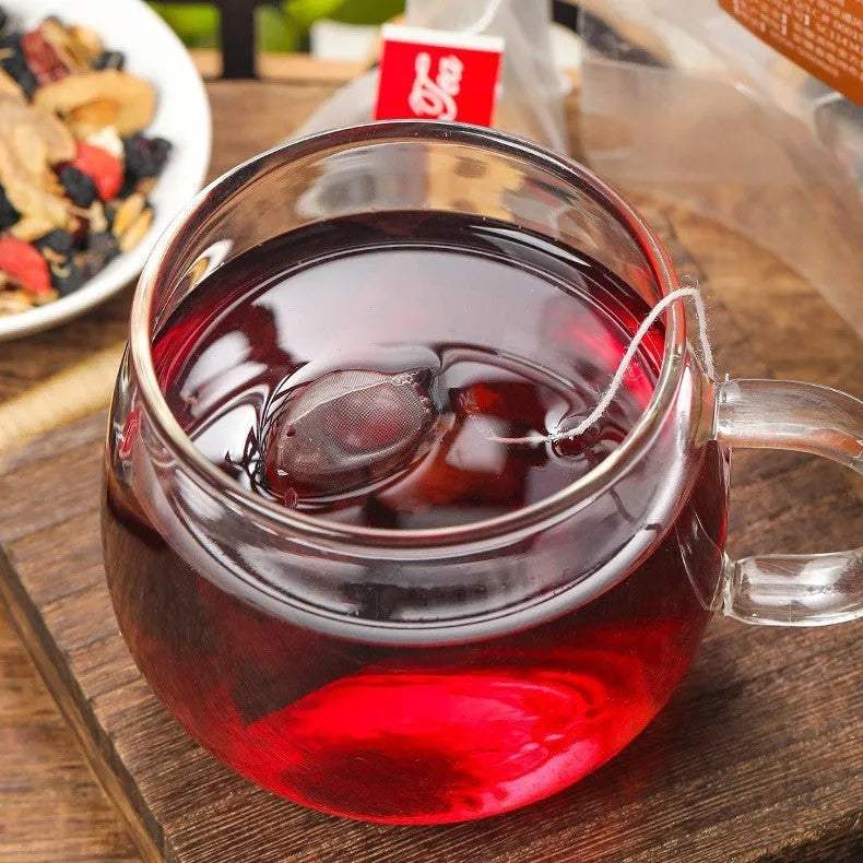 Box of Ginseng Black Wolfberry Tea showing 40 tea bags with total weight 200g