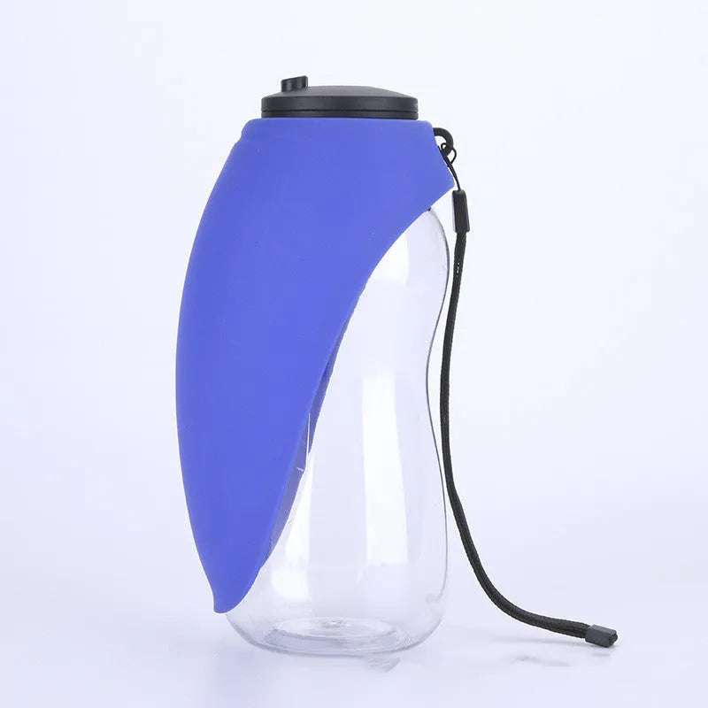 Portable pet water bottle with 680ml capacity showing key lock and wide drinking sink